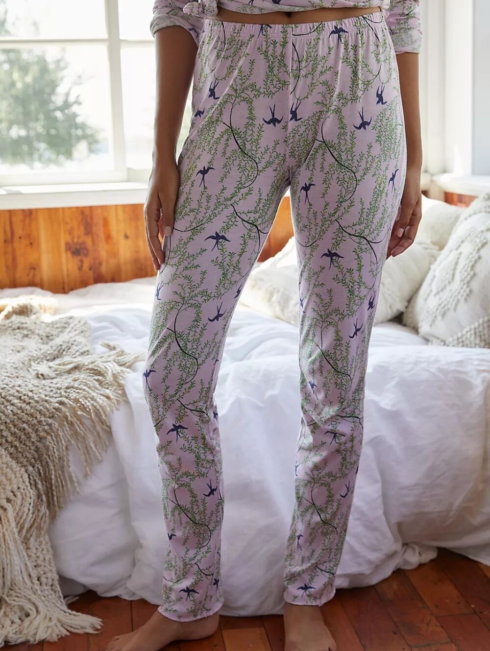 Anthropologie Floral Pajama Lilac Bird Print Lounge Set - Picture 8 of 9